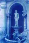 Neptune Statue (27kb)